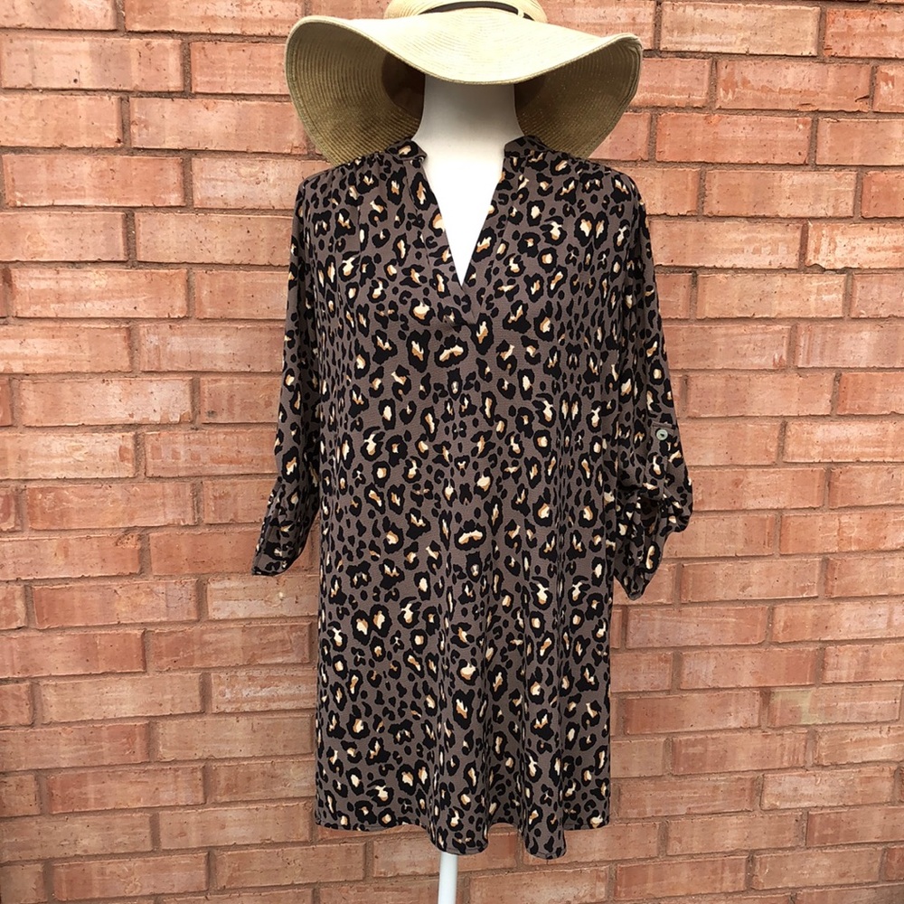 Entro Leopard print dress S Quality design comfort fit Roll tab sleeves EUC